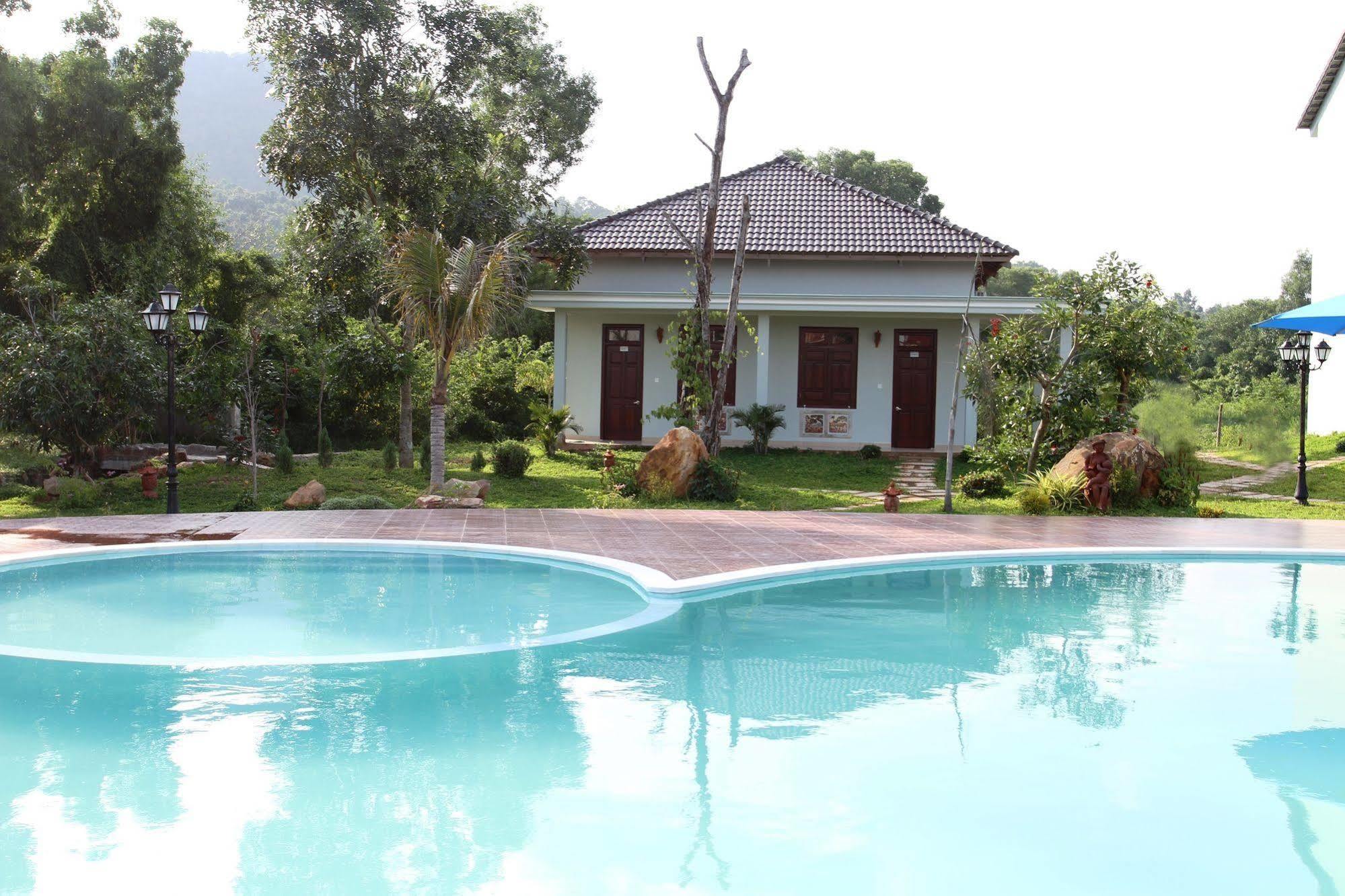 Resort Montana Phú Quốc Exterior foto